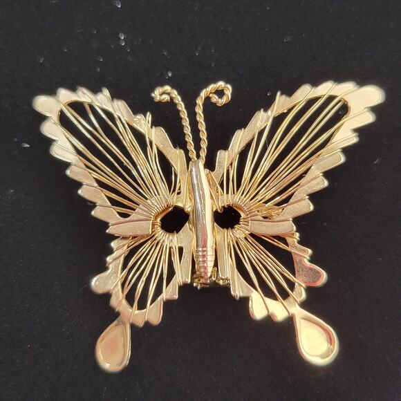 Vintage Gold Tone Filigree Butterfly Brooch Pin 2" x 1.6" Elegant Insect Jewelry - Picture 6 of 11
